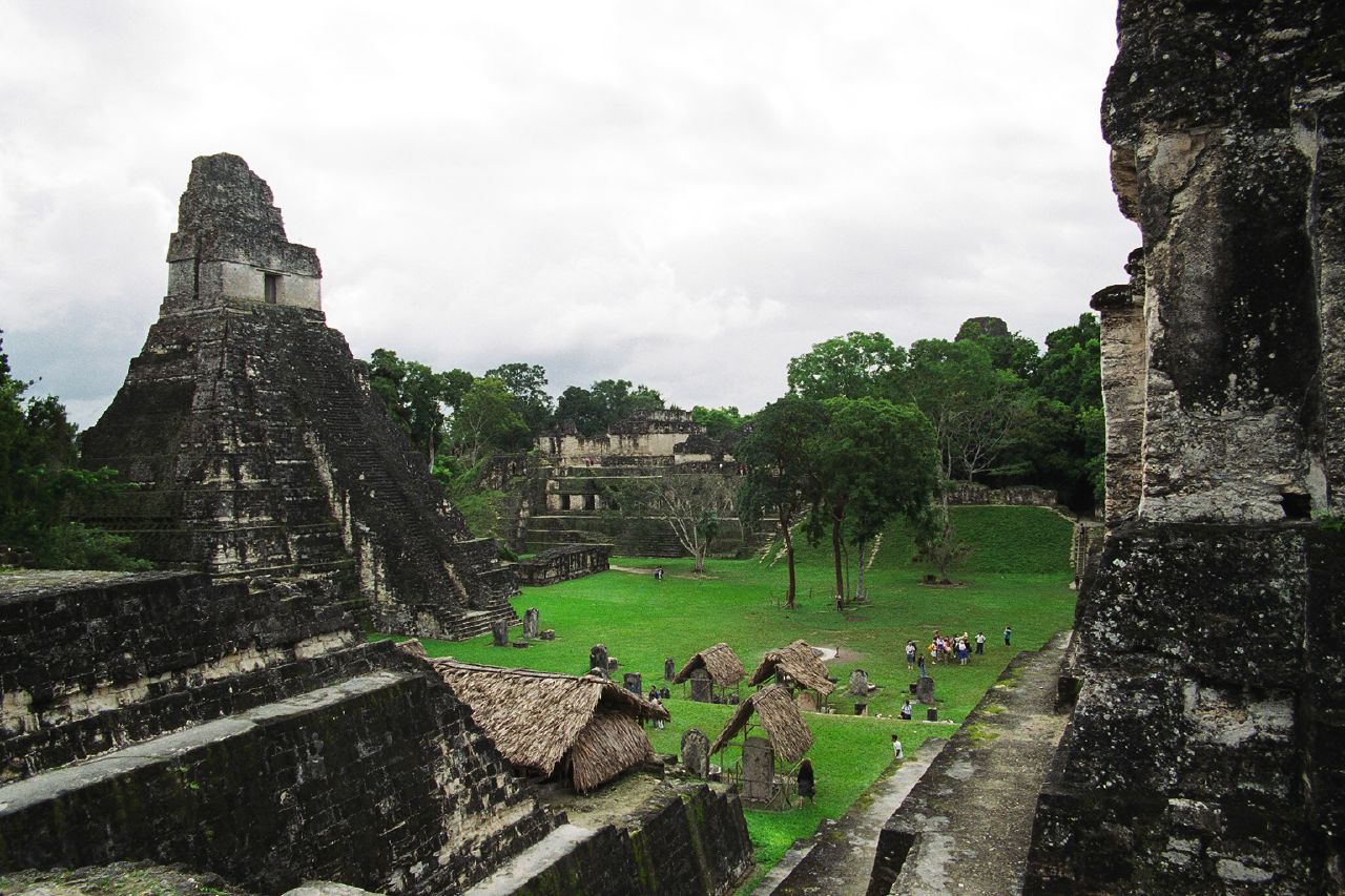 Tikal_temple_jaguar
